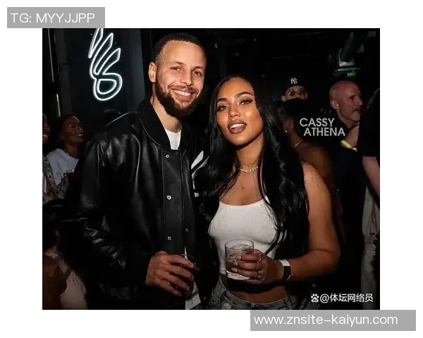 美媒分享库里一家六口温馨聚餐照片时光荏苒令人感慨不已