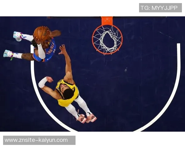 比尔西蒙斯称爱德华兹为现役前五球员自信超越亚历山大 比尔西蒙斯称爱德华兹为现役前五球员自信超越亚历山大