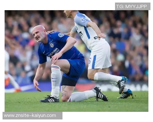 勒伯夫称罗塞尼尔具备激发球员潜力和调动积极性的独特能力 勒伯夫称罗塞尼尔具备激发球员潜力和调动积极性的独特能力